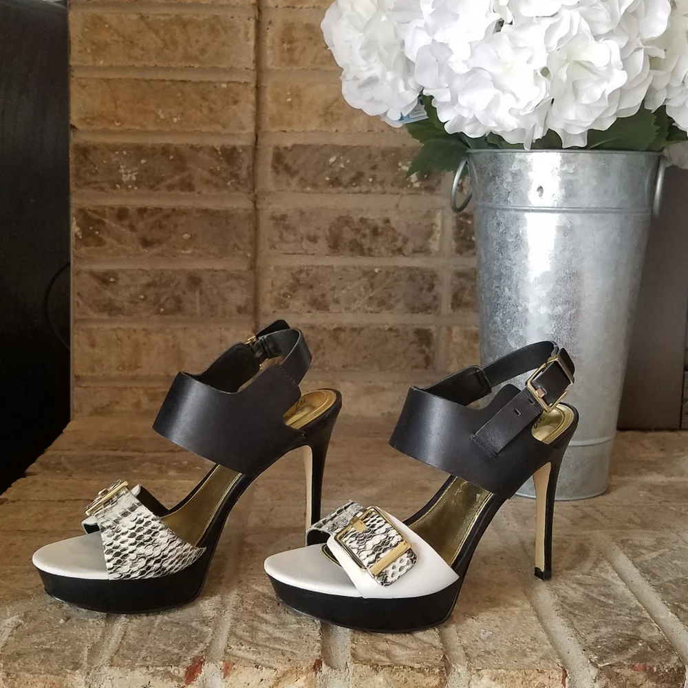 Marc Fisher Black White Smakeskin Platform Sandals